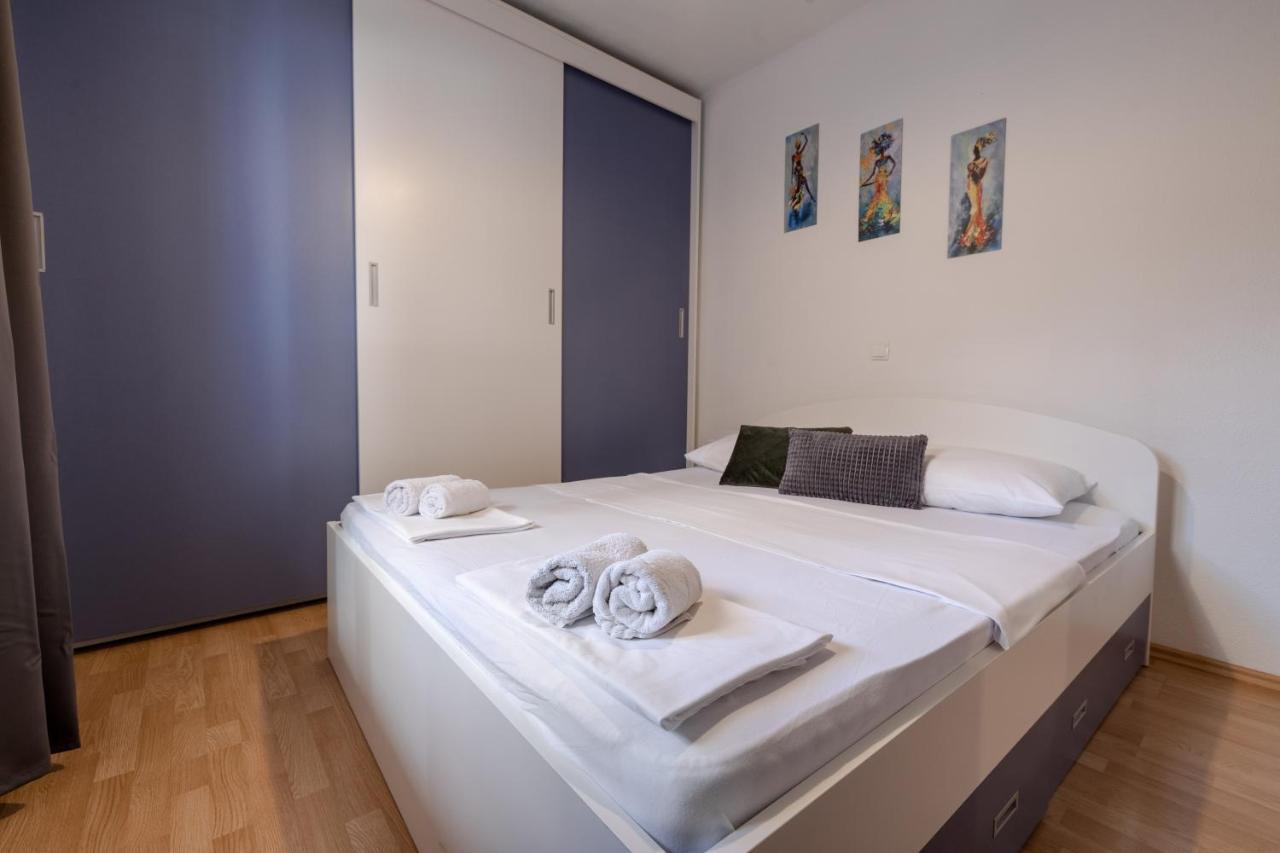 Apartment Dany - Free Beach Parking Makarska Exterior photo